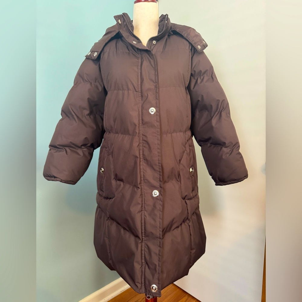 Ladies 3/4 length heavy weight puffer jacket. KC Collections petite large.